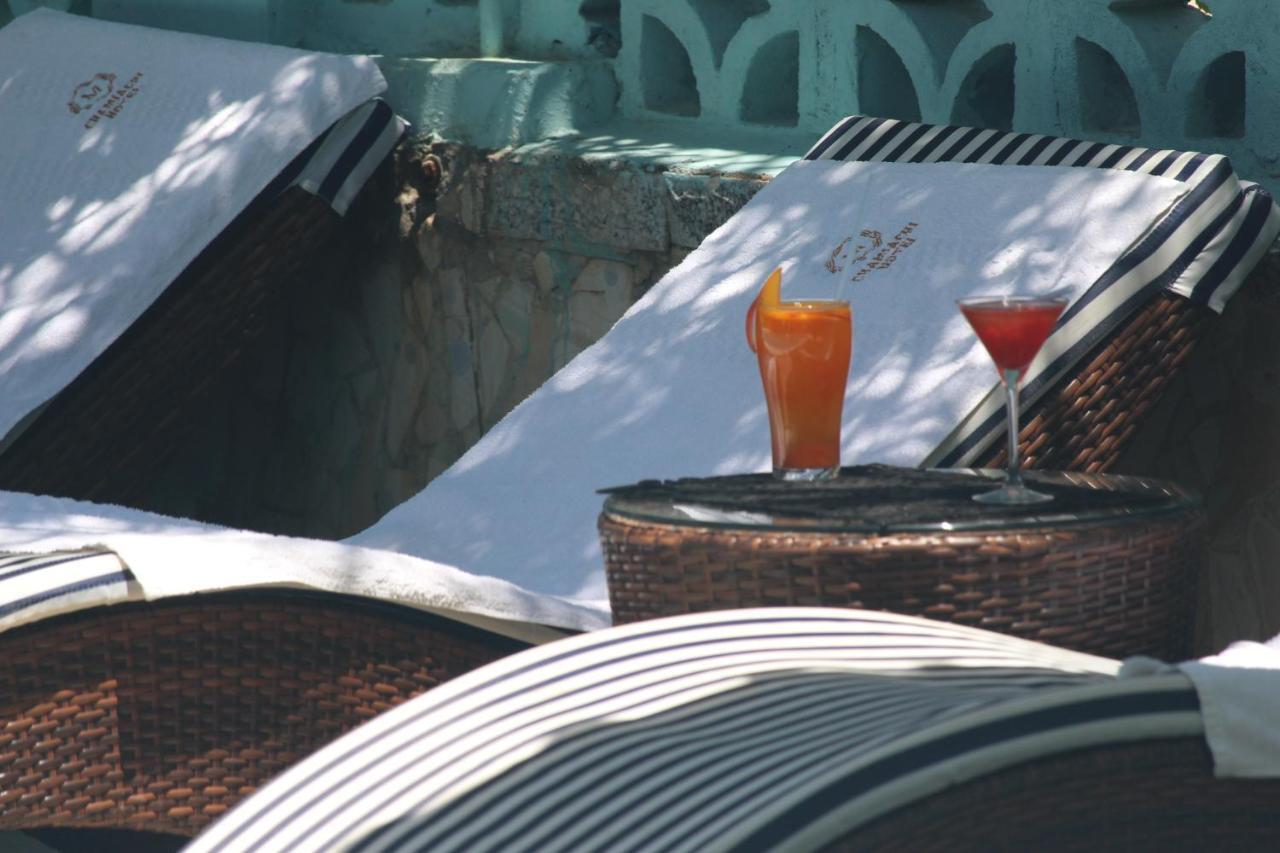 Chamiachi Hotel & Apartments 班布里 外观 照片